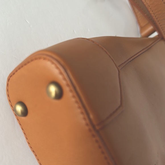 ✋Rare✋Limited Edition ✋Burberry Leather Nova Check Crossbody/Shoulder Bag. - Picture 10 of 17